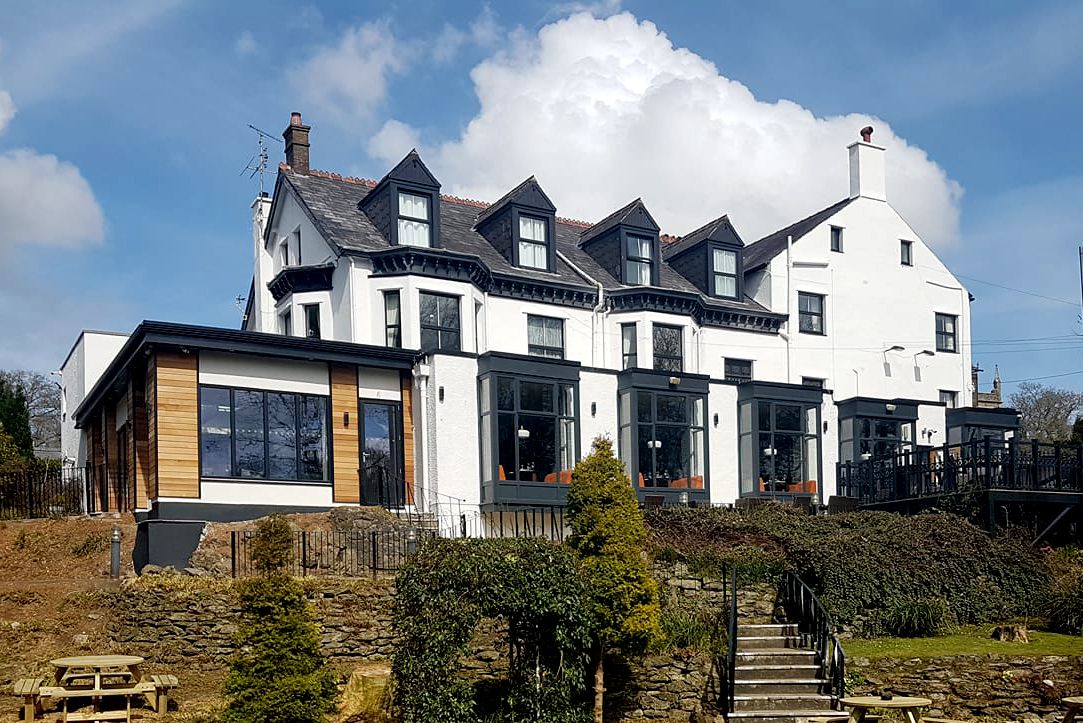 Gwesty'r Anglesey Arms Hotel